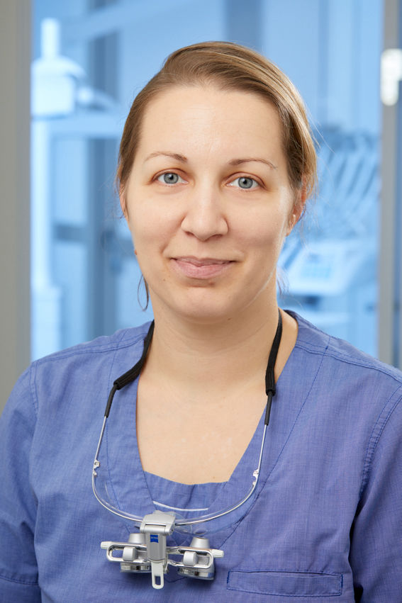 Zsuzsanna Budai, tandlæge og klinikejer